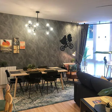 Boutique Caravan Cinema Konukevi Bilbao