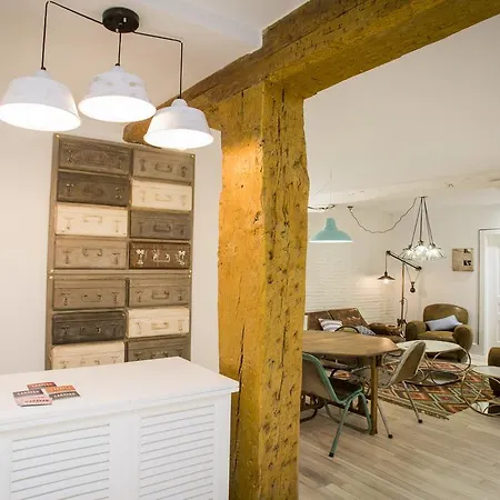 Boutique Caravan Cinema 2* Bilbao