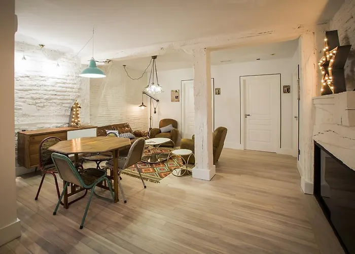 Boutique Caravan Cinema Більбао