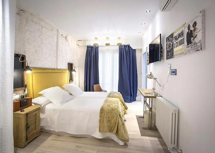 Boutique Caravan Cinema Більбао