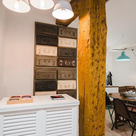 Casa de hóspedes Boutique Caravan Cinema