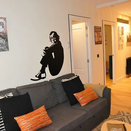 Boutique Caravan Cinema Bilbau