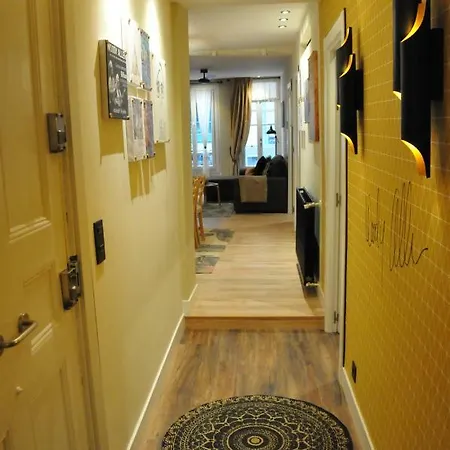 Boutique Caravan Cinema 2*