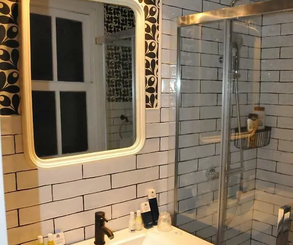 Gasthof Boutique Caravan Cinema