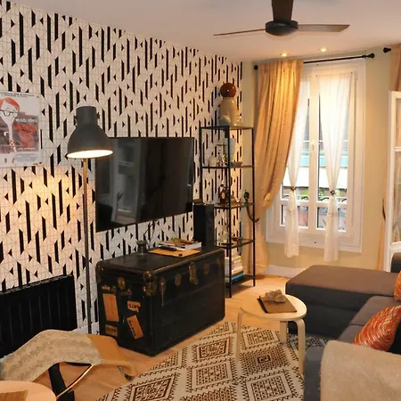 Boutique Caravan Cinema 4*