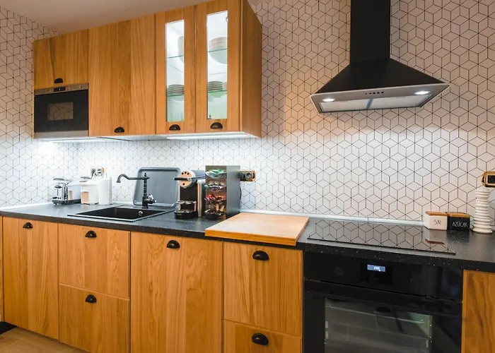 Gasthuis Boutique Caravan Cinema 4*