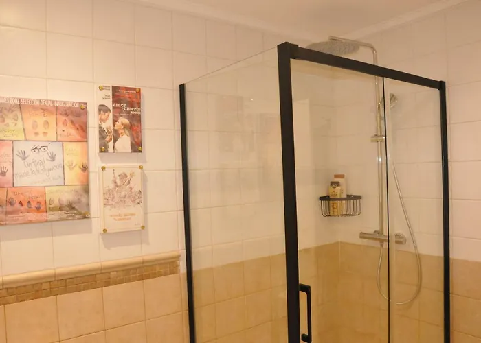 Boutique Caravan Cinema Gasthuis 4*