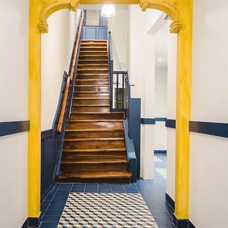 Boutique Caravan Cinema Gasthuis Bilbao